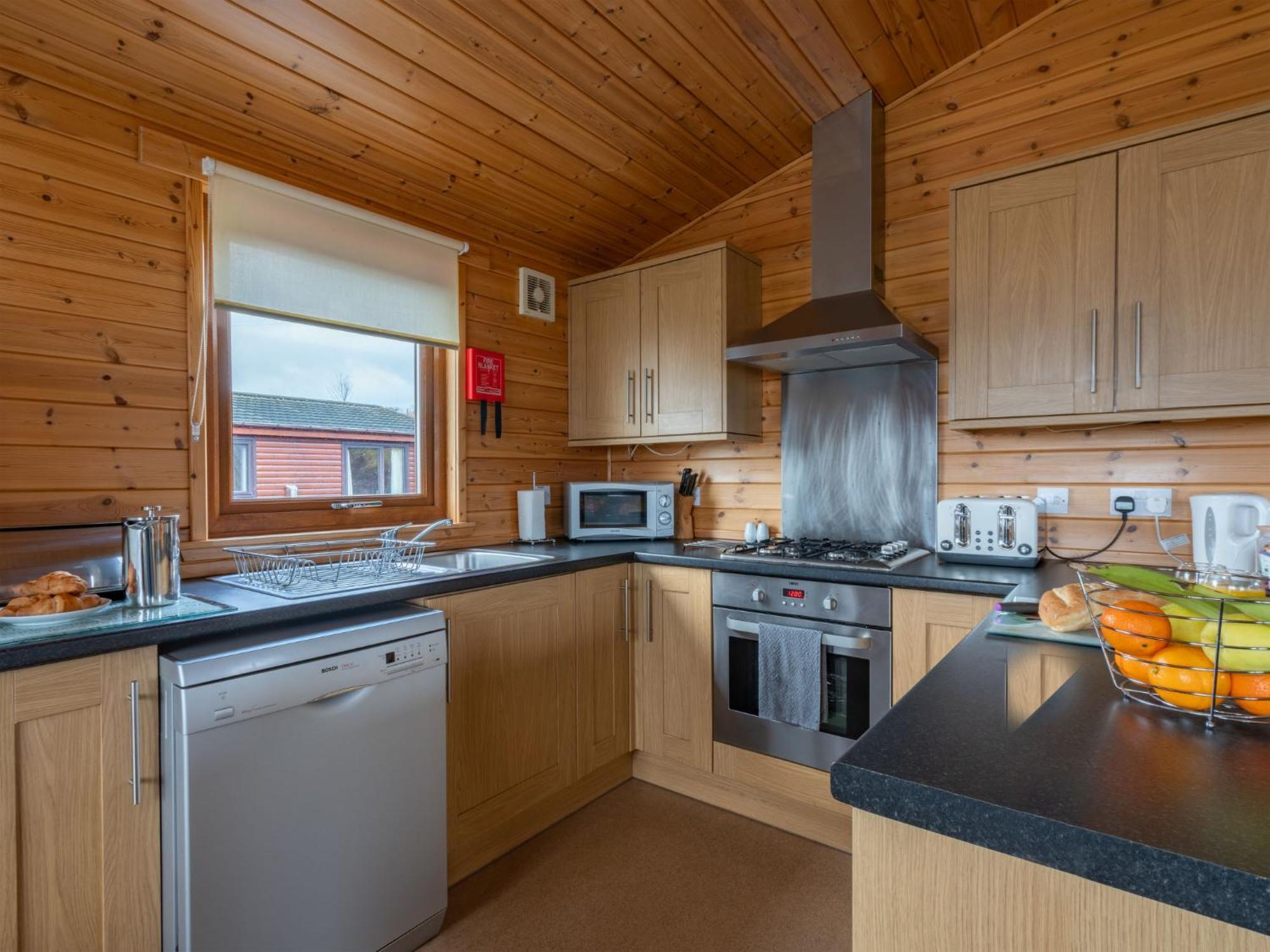 Chalet Loch Leven Lodge 10 By Interhome Кинрос Екстериор снимка