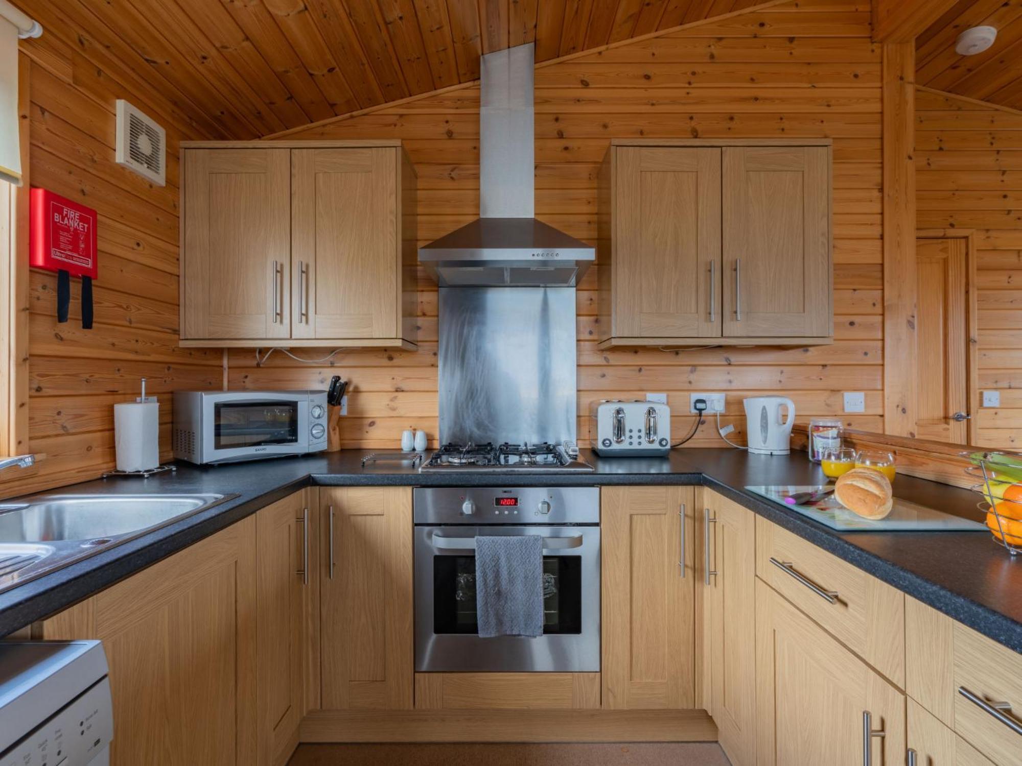 Chalet Loch Leven Lodge 10 By Interhome Кинрос Екстериор снимка